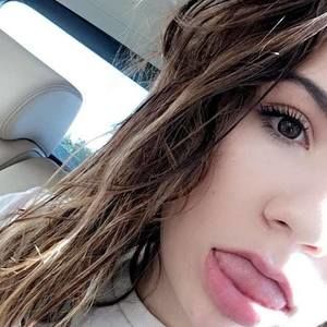 Meet your Posher, Juliette